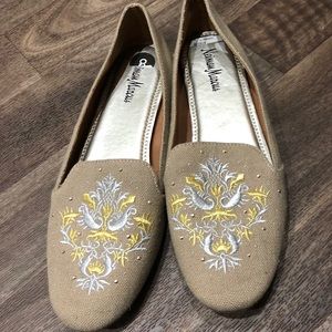 Neiman Marcus woman’s flats size 8